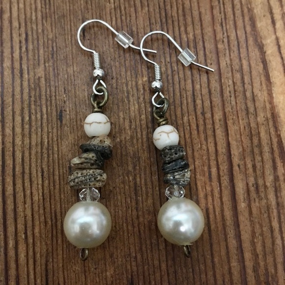 * Ladies Pearl and Shell Dangle Earrings, Handmade Earrings - Picture 1 of 2